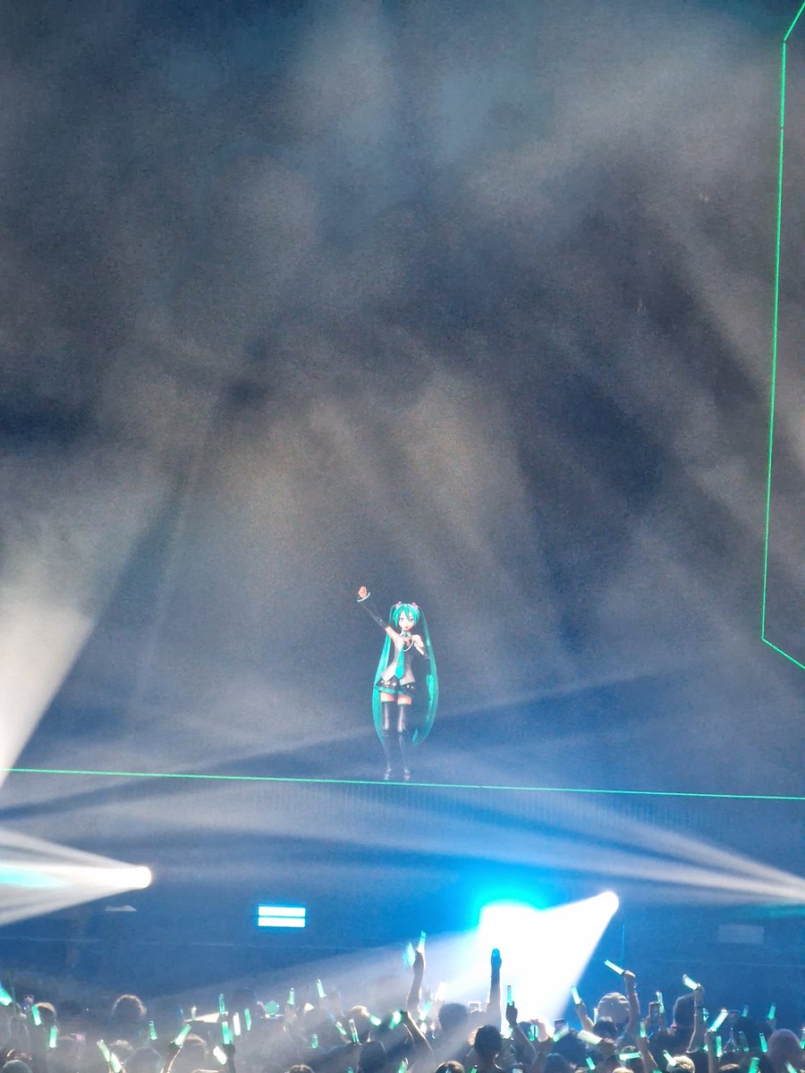 Zapiboss's tweet photo. @mikuexpo Thank you. See you next time ! https://t.co/Rbyqfknkfp