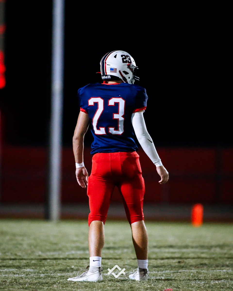 Full Senior Szn 
highlights hudl.com/v/2Qa7R9
<a href="/BoulwareLeon/">Coach Boulware</a> <a href="/CoachLiljon/">Jarvis Littlejohn</a> @joeydvozenja
