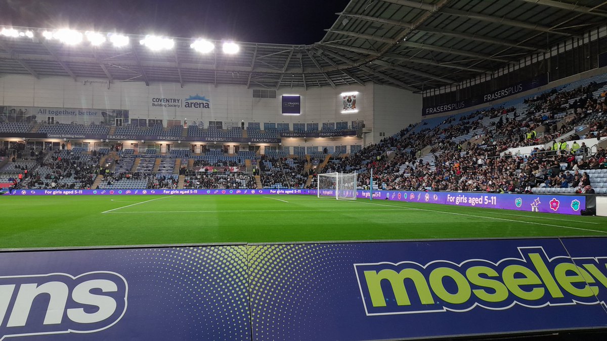 leonosullivan's tweet image. Good to finally see the #Lionesses live for the first time in Coventry tonight! #FrontRowSeat #NewGround #Groundhopping