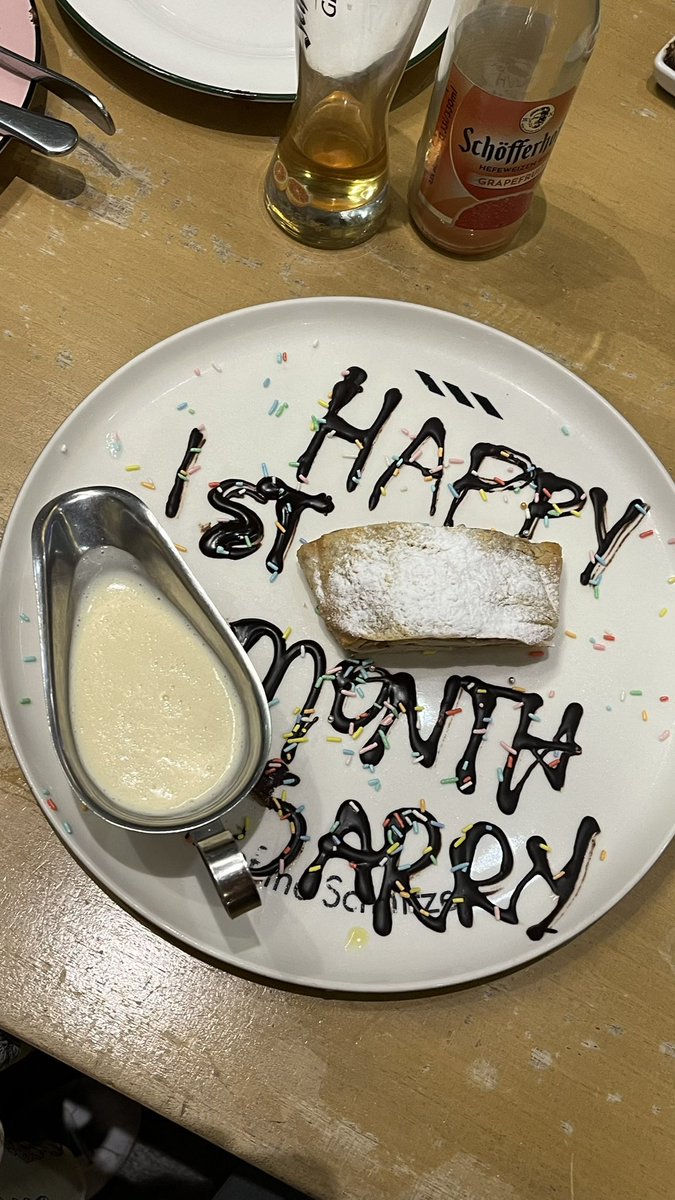 chizuarts's tweet photo. Celebrated the monthsary with October fest themed deco at Brotzeit. 💕Schöfferhofer Grapefruit really just tastes like carbonated fruit juice. https://t.co/bt9XCMwMKY