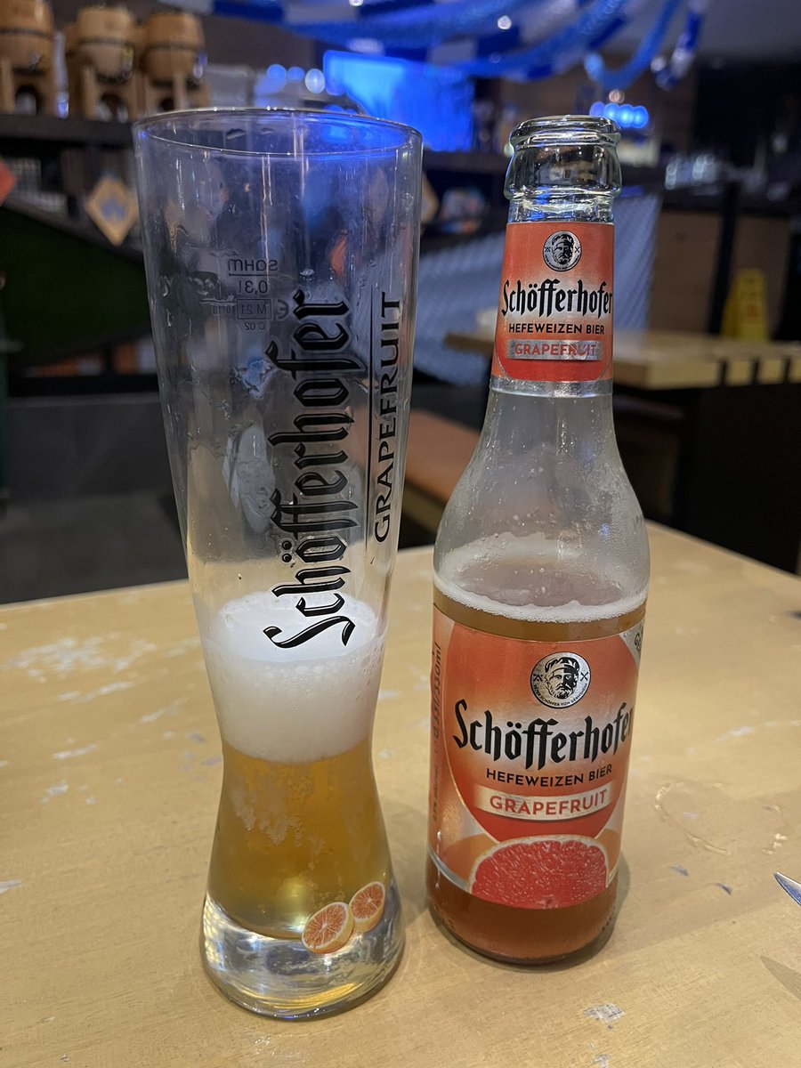 chizuarts's tweet photo. Celebrated the monthsary with October fest themed deco at Brotzeit. 💕Schöfferhofer Grapefruit really just tastes like carbonated fruit juice. https://t.co/bt9XCMwMKY