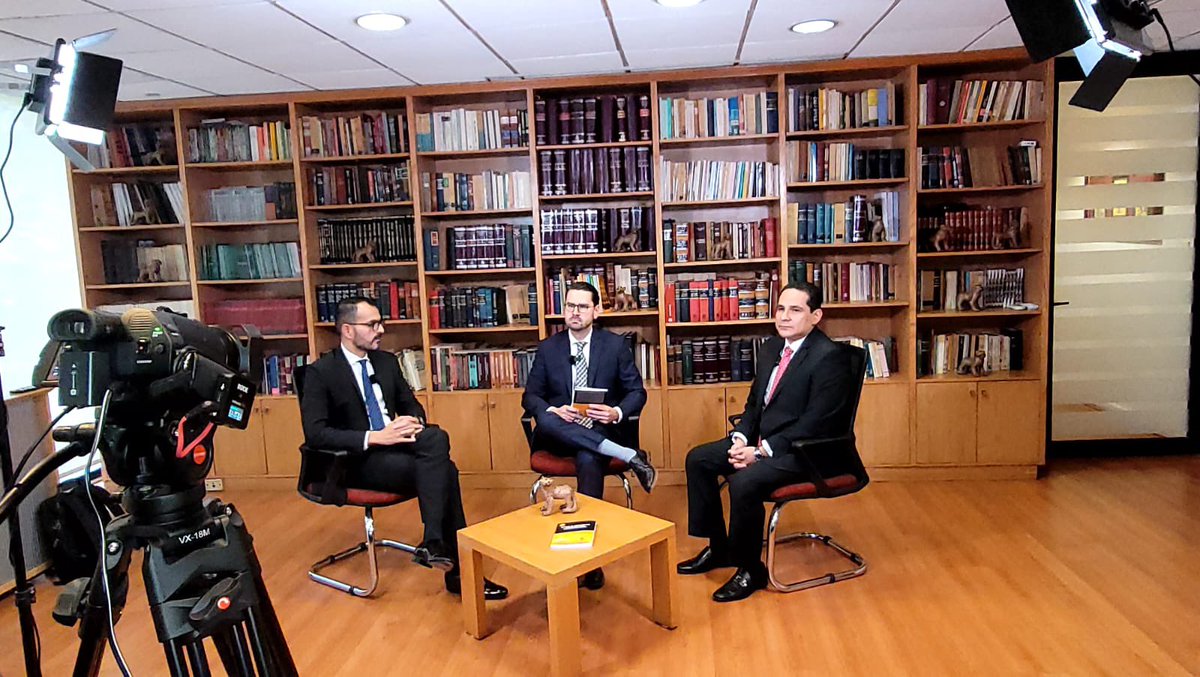 Rodrigo García ن tweet media