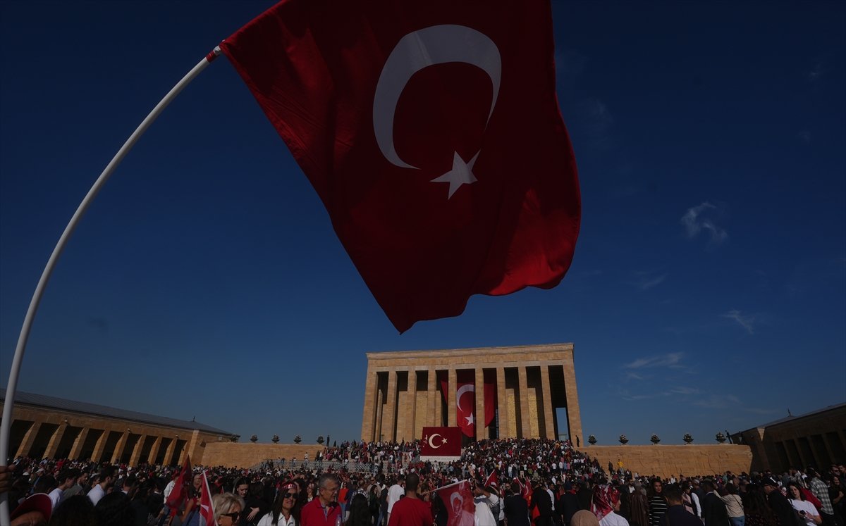 29 Ekim'de Anıtkabir'i 745.920 kişi ziyaret etti.