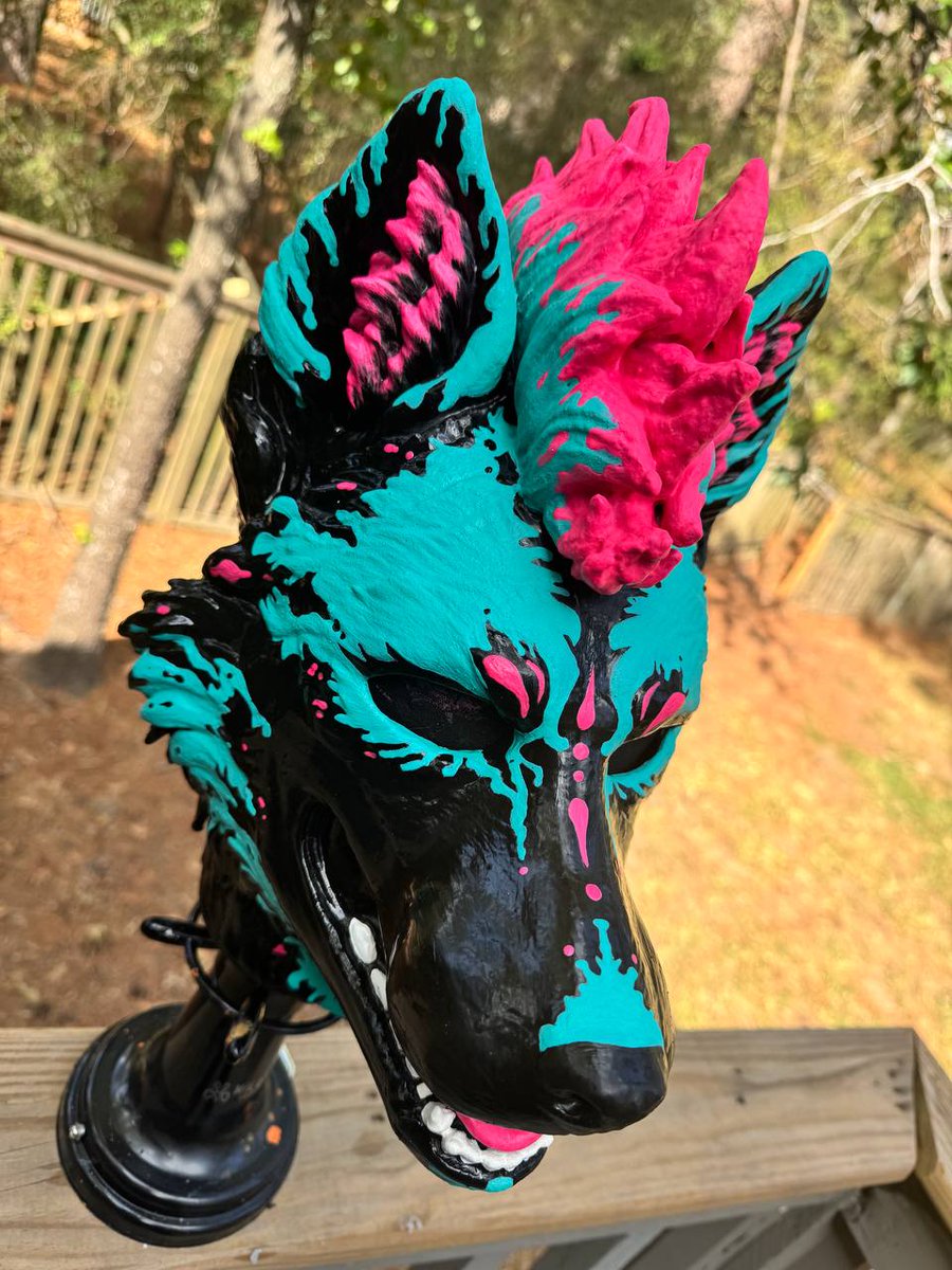 SnapJawForge's tweet photo. We are officially en route to @doggyweekend &amp; bringing this gorgeous fox with us!

This lovely critter features a permanent mohawk &amp; glow/UV paint!

🦴💥 https://t.co/Vfjal2j1nn