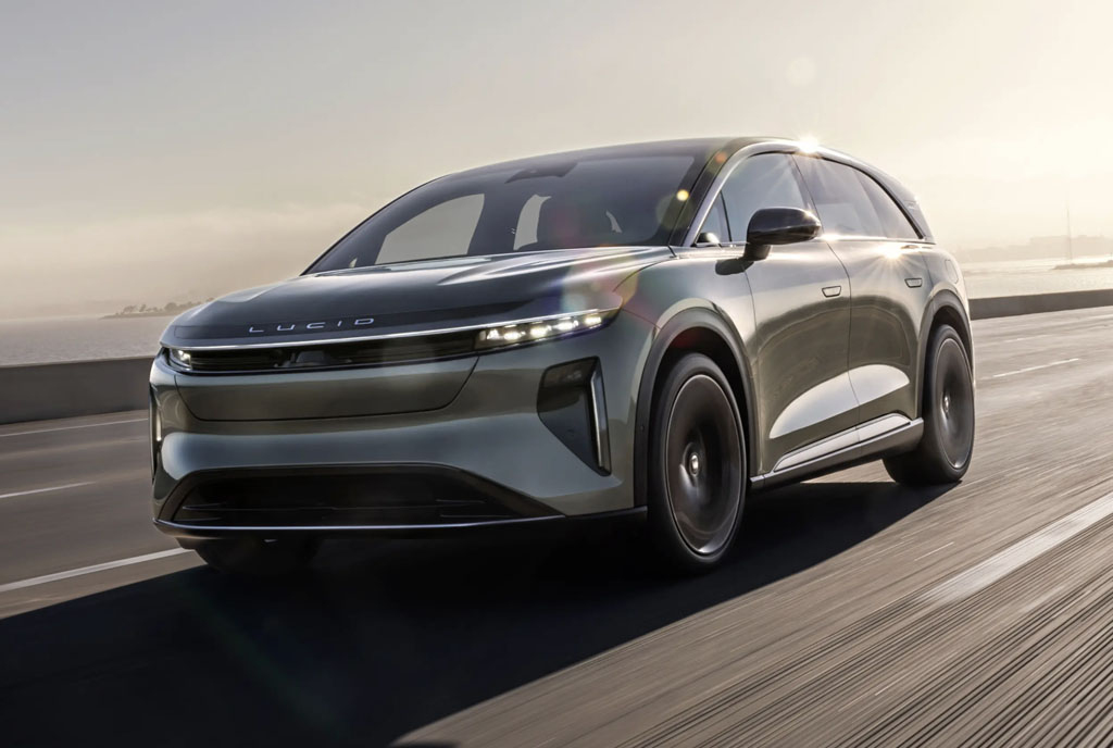 rodulfox's tweet image. Lucid Gravity Electric SUV To Start at $79,900: Lucid Motors is stepping into the electric SUV arena with the highly anticipated Lucid Gravity, and at a starting price of… dlvr.it/TFsMyY go: bit.ly/4buubYe #audiosoftware #electonicinstruments #audioplugins
