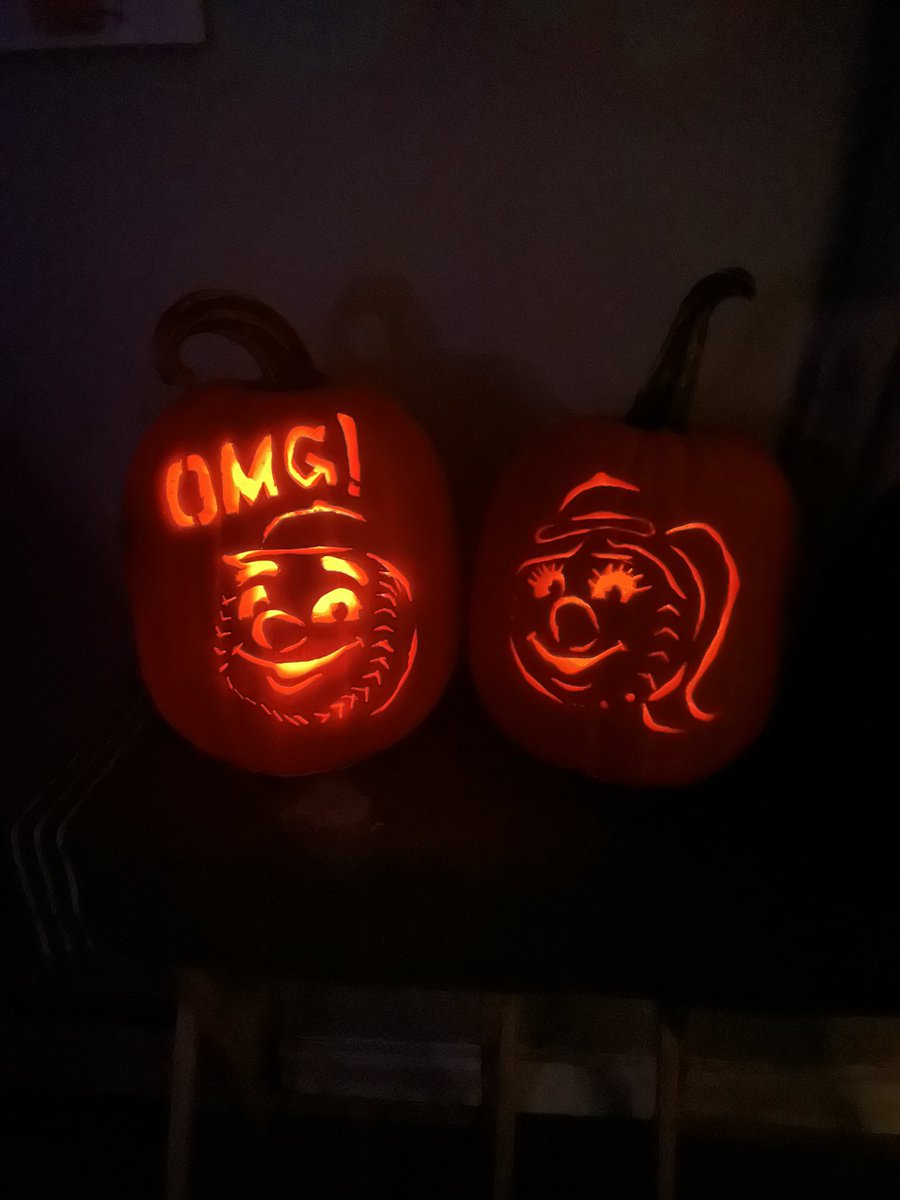 Jamie Renee Bowe 🏒🌻🎳 tweet media