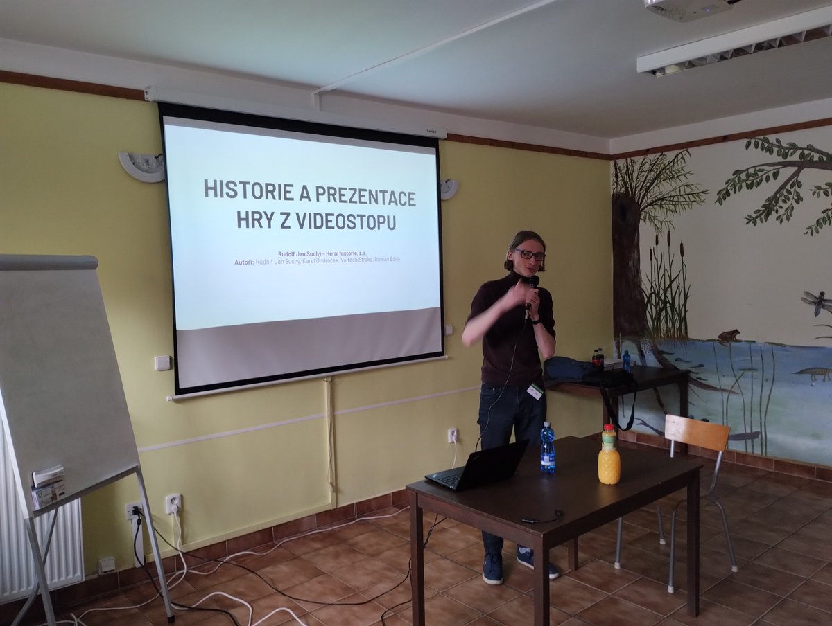 HerniHistorie's tweet photo. Na letošním ByteFestu jsme zachránili hru das ALDERNEST:
https://t.co/kzrVu2DN1B
Také jsme zde měli přednášku o Videostopu který jste si mohli i zahrát (viz. obrázky).
Podpořte naší činnost na https://t.co/yM5y573UXH
#bytefest #ZXSpectrum https://t.co/4nvqs3kBgk
