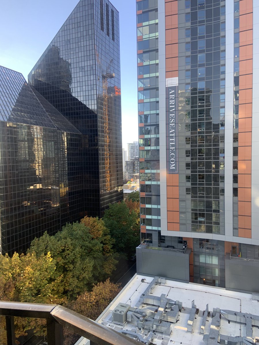 Kaylie Kay 📚✈️ tweet media