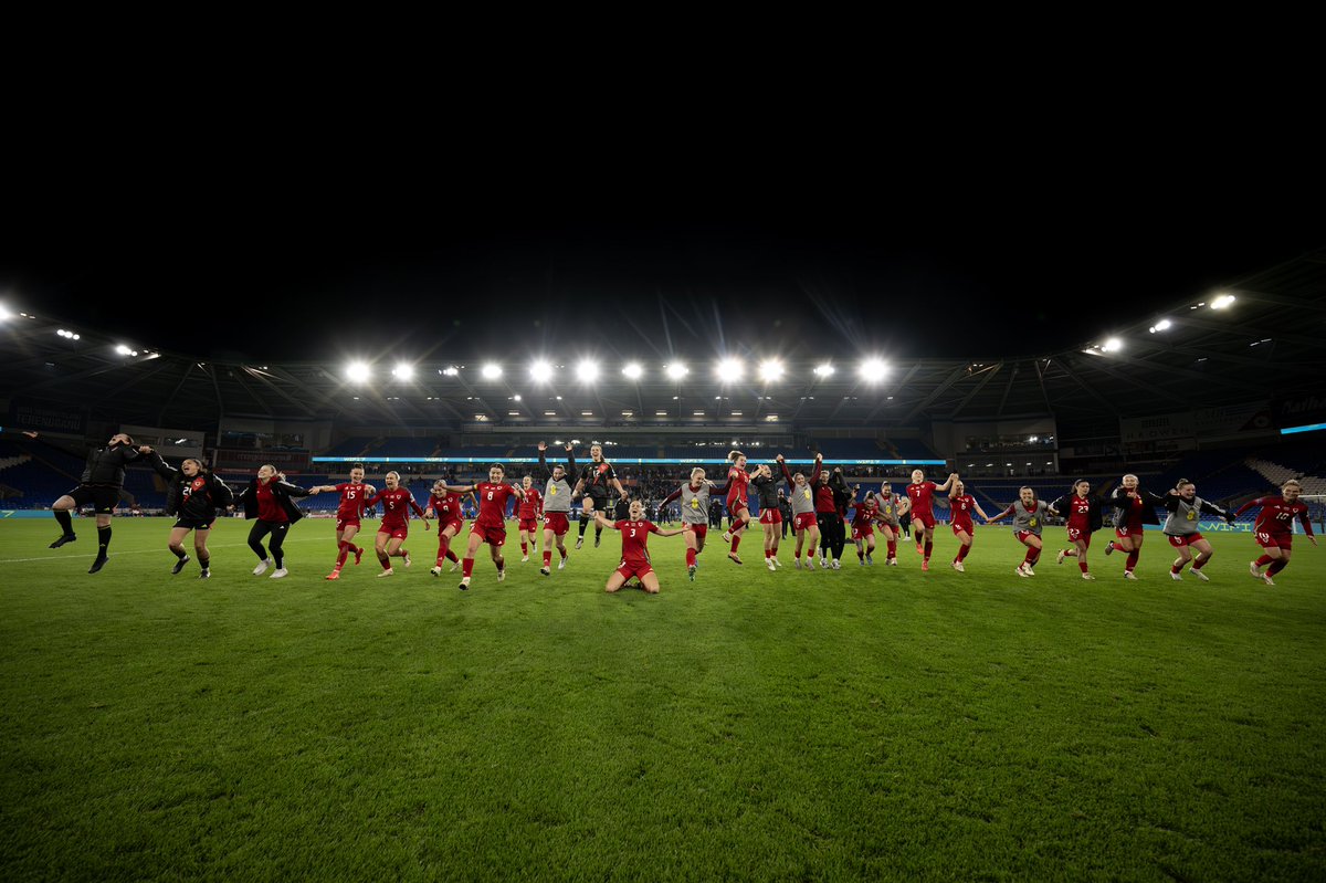 Cymru's tweet image. Moments like this ❤️

#ForHer | #TogetherStronger
