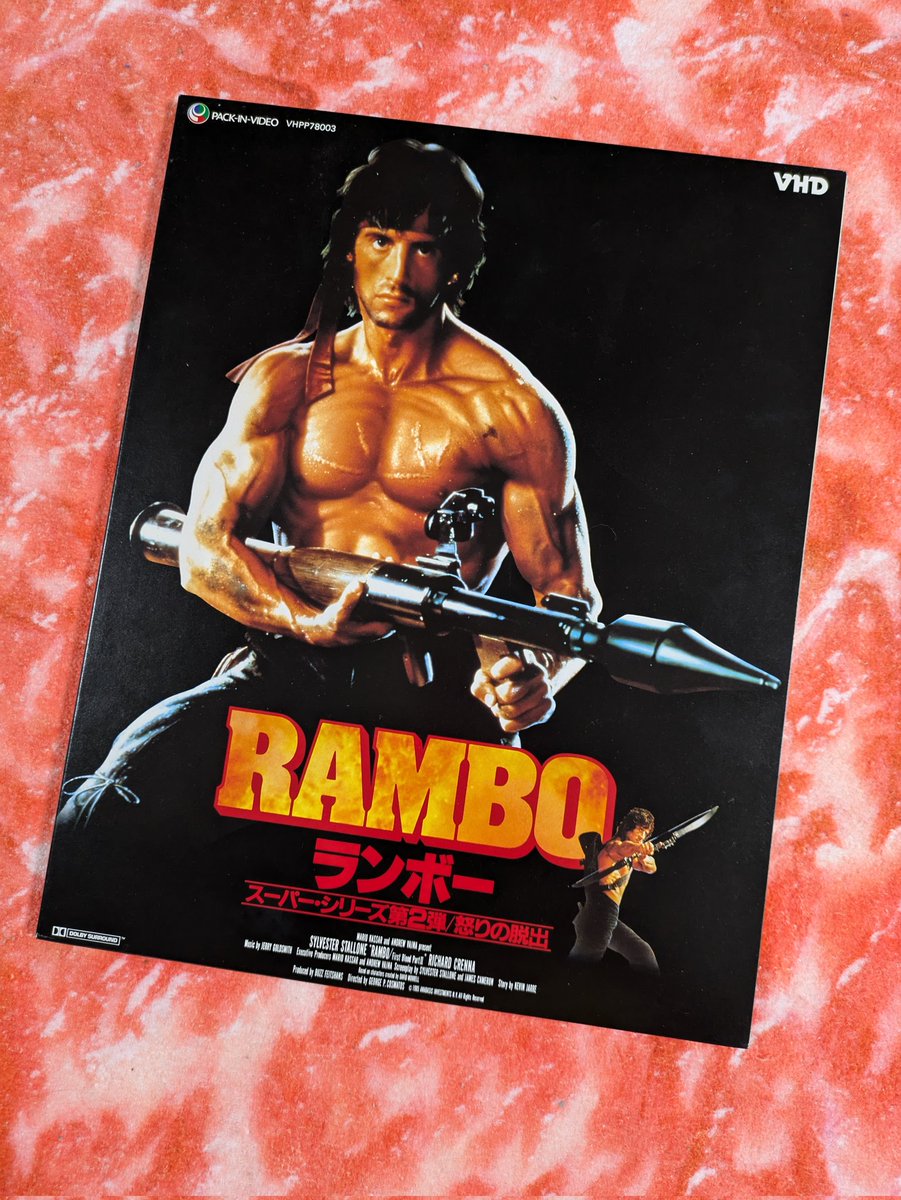 JOHNRAMBO9's tweet photo. #シルベスター・スタローンのメモラビリアブログ
本日のブログ記事
https://t.co/mhLnp9VrX6
我が家の
#シルベスター・スタローン
映像ライブラリー
#SylvesterStallone
Movie Library at my home.
No.621:
#ランボー怒りの脱出
#RamboFirstBloodPart2
Category: VHD
Released in JAPAN https://t.co/nG1NIhm6FB