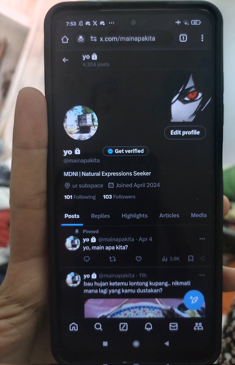 Hayolo ketauan lagi, inget anak 2 pah.udah nikah 15 taun masi aja.yg nyariin @mainapakita bs dm sy ya.gausah takut ni bukan yg pertama.sy istrinya
