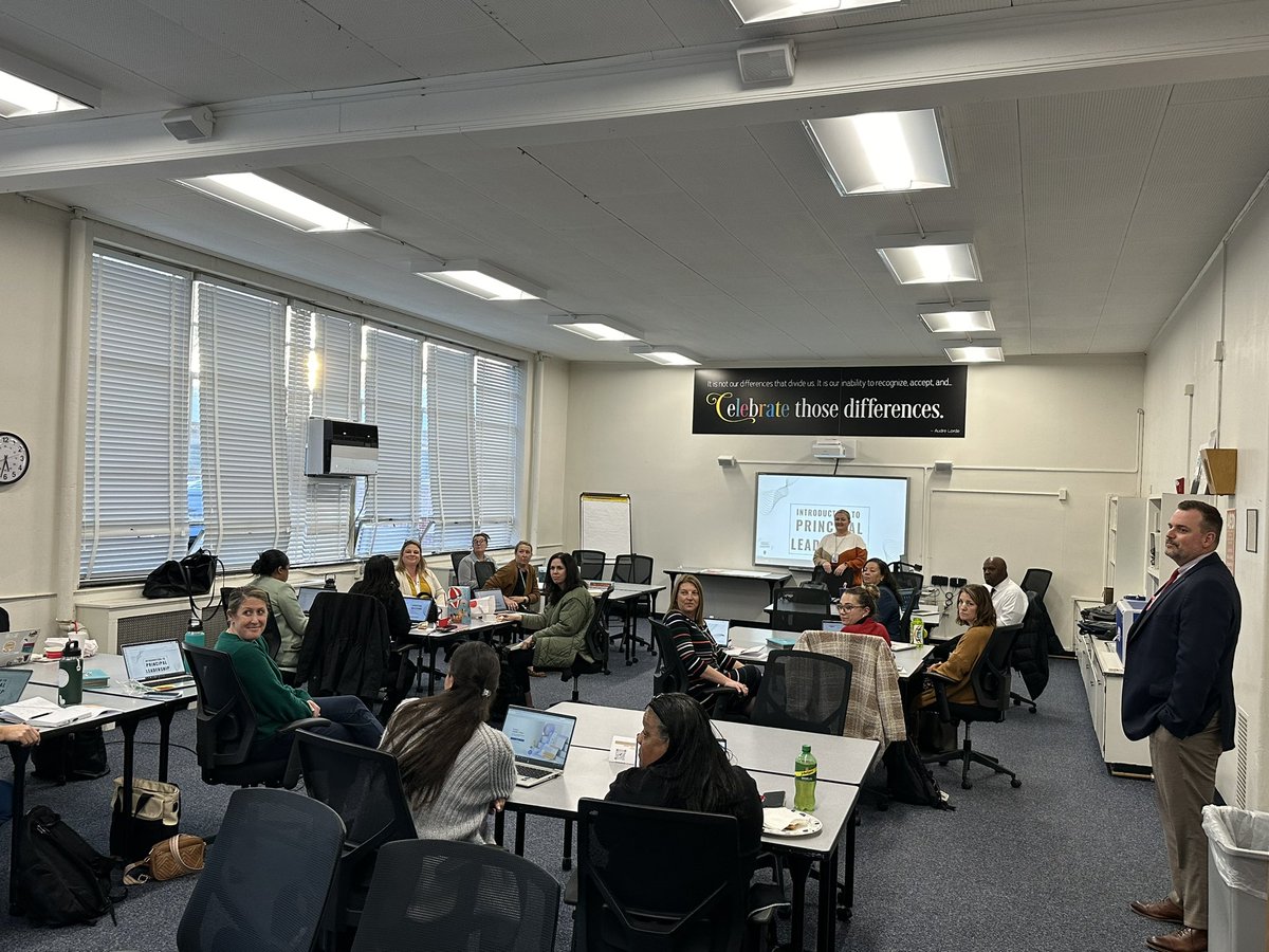 AACPS_PGD's tweet photo. @AACountySchools Ready2Lead T2AP and AP2P participants stretched their leadership skills tonight at Carver! #ready2lead #aacpsawesome #belonggrowsucceed https://t.co/A21cYYcjgO