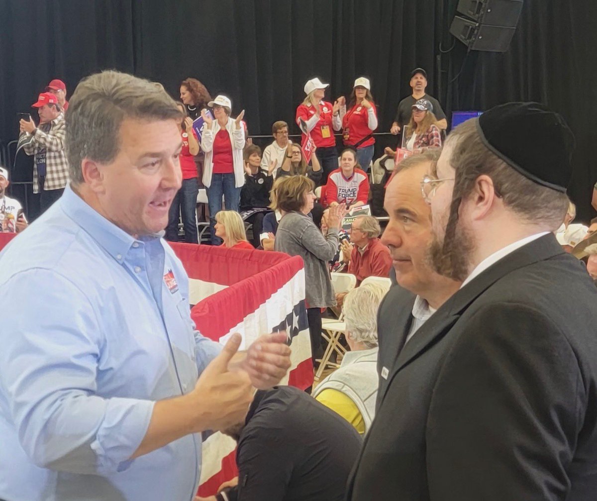Great to welcome to Saginaw our next Vice President <a href="/JDVance/">JD Vance</a> ! Great energy as we mark one week until victory!
