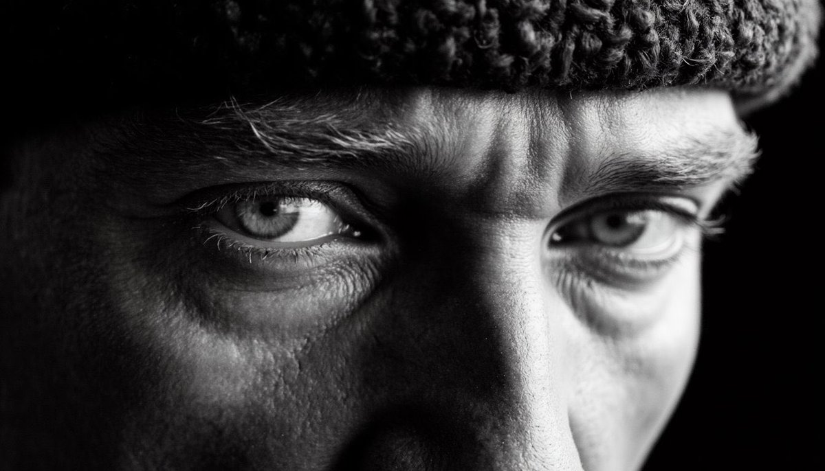 Eskiden Cumhuriyet Bayramı'nda, çocuklar ve gençler ellerinde bayraklarla sokaklara dökülür, kutlamalar için özel hazırlıklar yapılırdı. Okullar bayraklarla süslenir, öğrenciler andımızı okur, şiirler okunur, törenler düzenlenirdi. Herkes, birlik ve beraberlik içerisinde