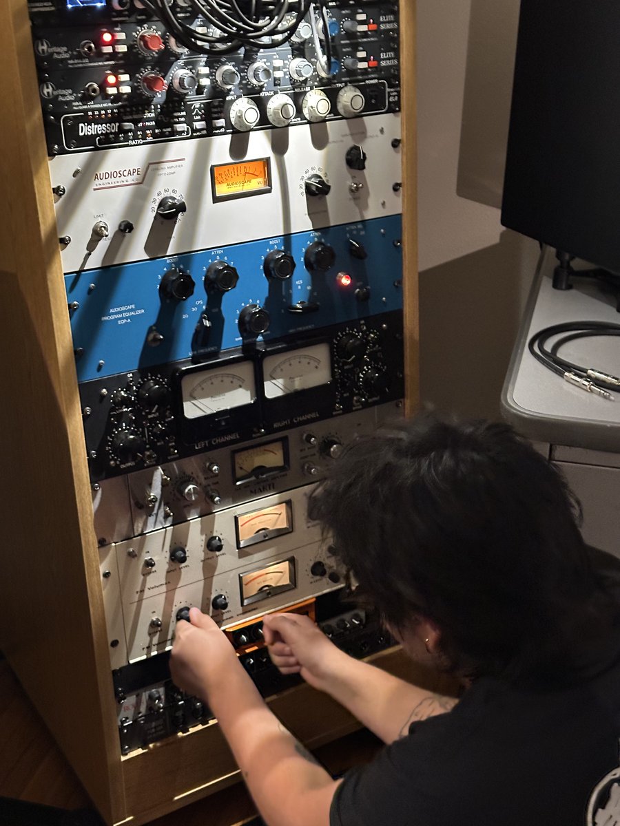 RomeHeroFoxes's tweet photo. LP III has finally entered the mixing phase. see yall next year ❤️ https://t.co/zySe2CC9rJ