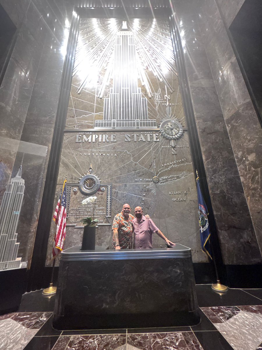 Hey <a href="/EmpireStateBldg/">Empire State Building</a> had a fantastic VIP tour with Hugo R for <a href="/scouseleder/">Martin Sandland-Owens</a> 50th.  Well worth it, he was a fantastic guide and great to see behind the scenes as well. #empirestate #BookWithMartin