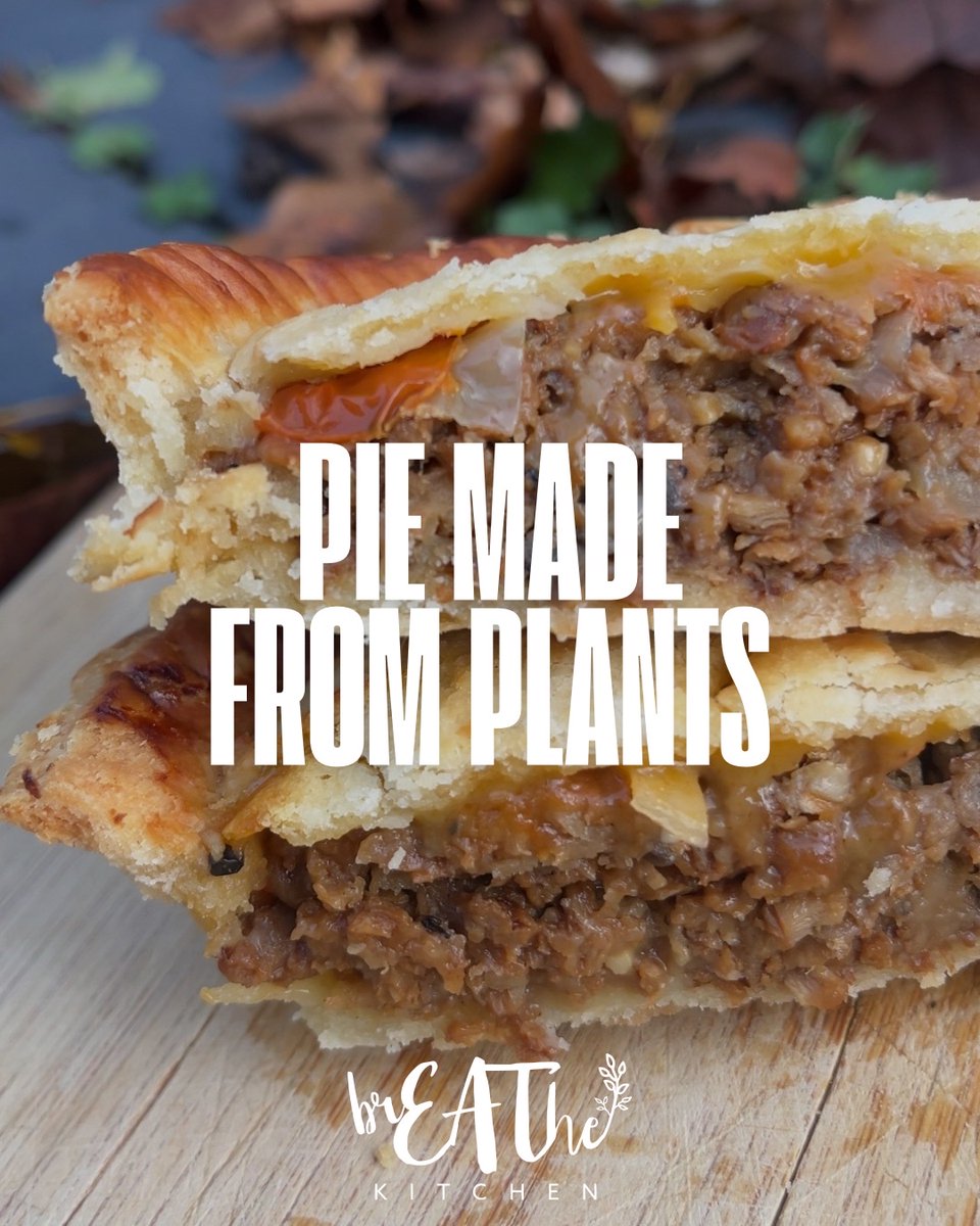 brEAThe_kitchen's tweet photo. What’s in our pies?

PLANTS. 🌱 

Handpicked ingredients 🥕 🥔 🥬 

Flavour from herbs and spices 🌿 🌶️ 

#shoplocal #vegan #zerowaste #climateaction #savetheplanet #restaurantsnearme #veganmenu #yvreats #yvrvegan #veganeats #vegancomfortfood #plantbased #plantbaseddinner https://t.co/S0zBHboJtY