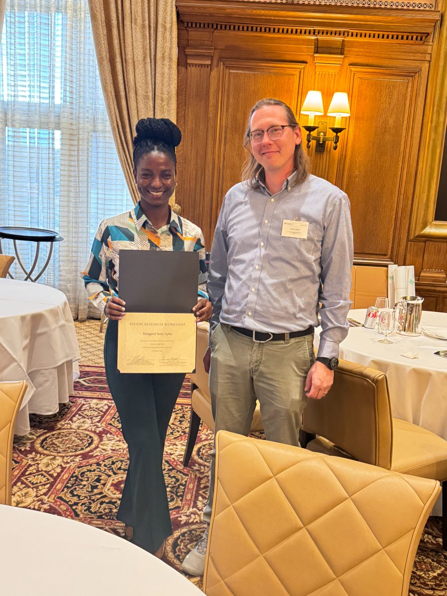 Wayne OVAS/Kresge Eye Institute/Wayne Health (@waynestateovas) on Twitter photo Congratulations to Margaret, a graduate student <a href="/garrettlab_wsu/">Andrew Garrett</a> on receiving 3rd place award for poster presentation at our annual vision research workshop. She shared her findings on characterizing the role of cell adhesion molecules in retinal Muller glia. Congratulations to Margaret, a graduate student <a href="/garrettlab_wsu/">Andrew Garrett</a> on receiving 3rd place award for poster presentation at our annual vision research workshop. She shared her findings on characterizing the role of cell adhesion molecules in retinal Muller glia.