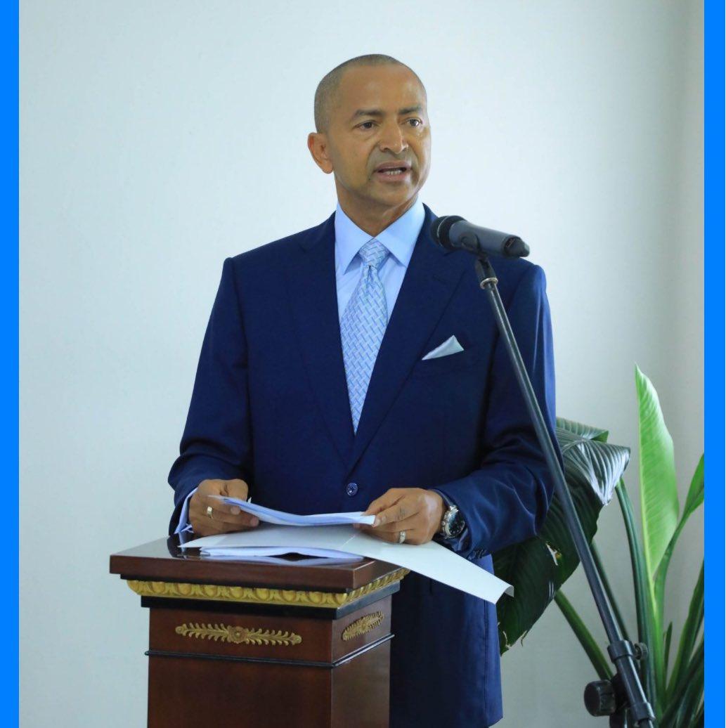 IsraelK27657's tweet photo. #RDC : 
1. Si Tshilombo @fatshi13 ose attaquer Katumbi, tous Kasaiens vivant au Katanga seront chassés. 
2. Si Tshilombo @fatshi13 ose toucher à la constitution, le Katanga sera un pays à part.

C'est un avertissement ! https://t.co/vUPZhMRZZu