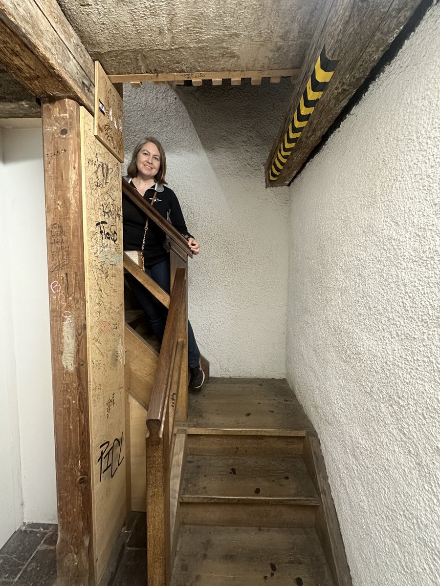 ENortonHistory's tweet photo. Climbing the 91 metre high tower of St Peter’s Church in Munich, known as Alter Peter as it is the oldest recorded parish church in the city. As promised, the views are magnificent #alterpeter #munich #germany https://t.co/QCwwSiKW7y