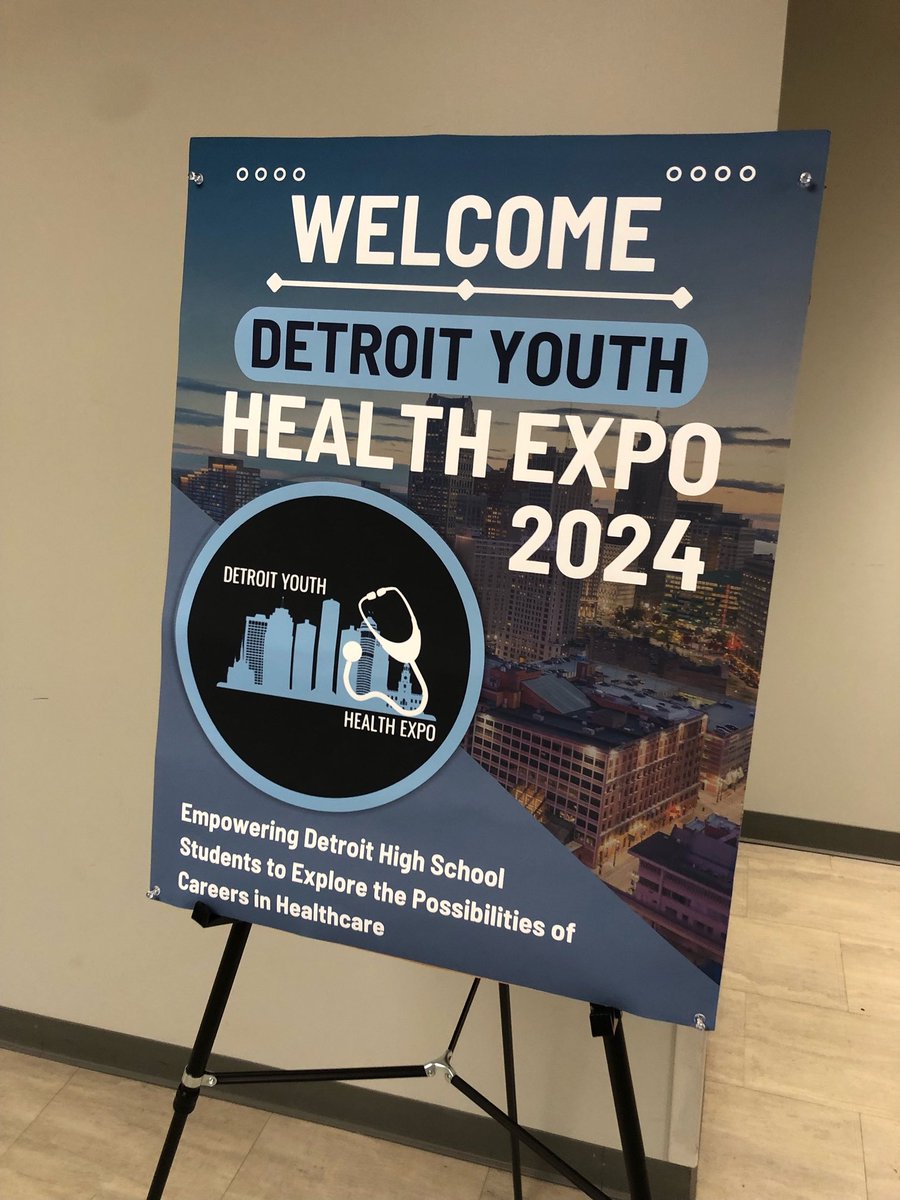 PediatricsWayne's tweet photo. Check out Dr. Colleen Buggs-Saxton at the @waynemedicine Detroit Youth Health Expo! To learn more, please join us at our World Diabetes Day celebration on November 9th for free T1D screening and community activities for all ages. https://t.co/qUcfEsyCYA