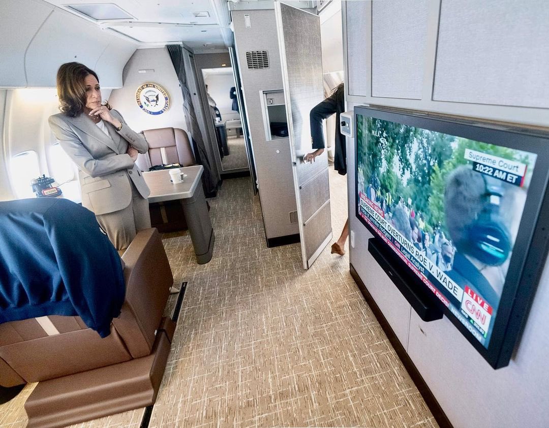 Reading The Pictures tweet media