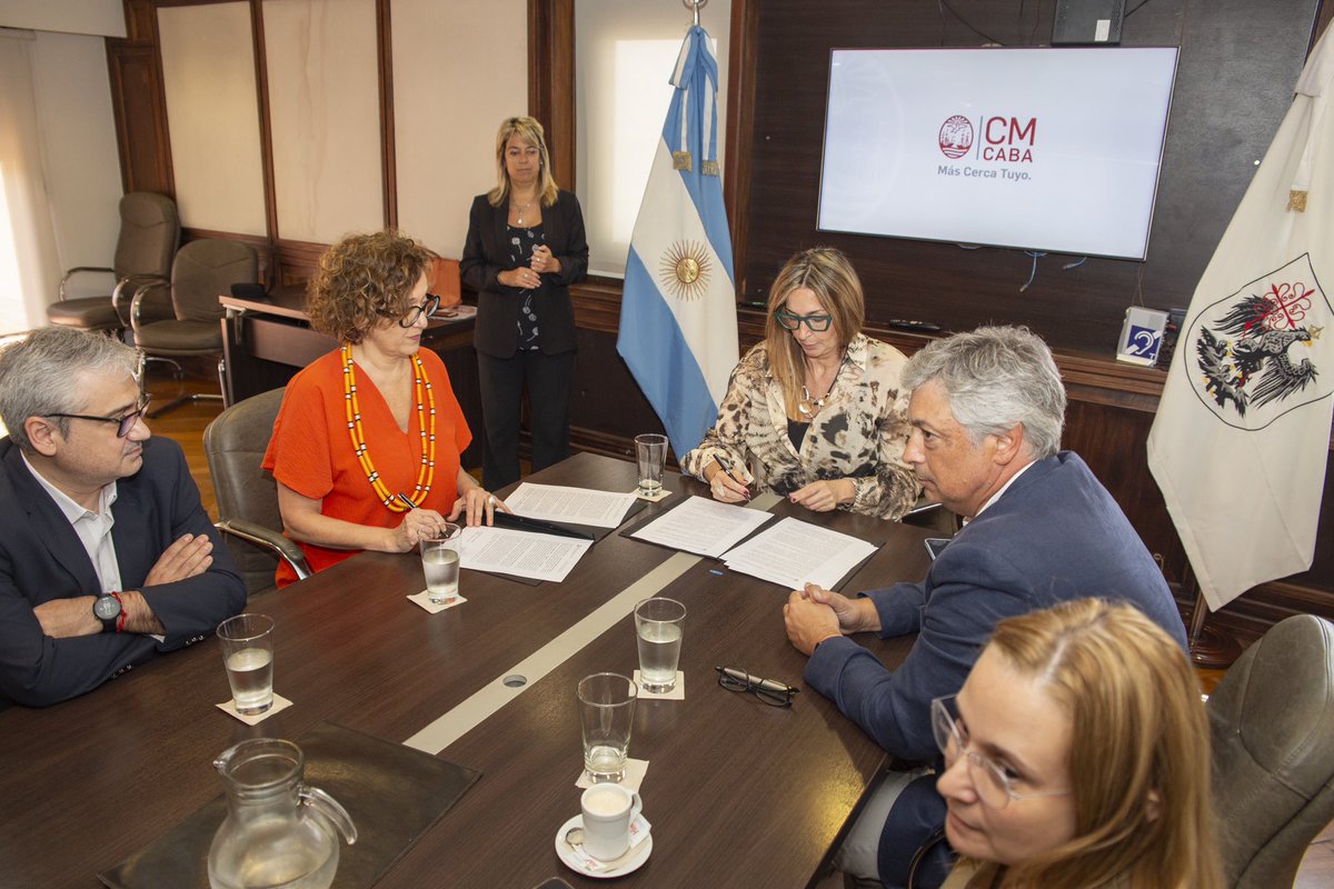 consejomcaba's tweet photo. 📌 El Consejo firmó un Convenio con la Secretaría Legal y Técnica del GCBA 
👉 Más Info ℹ️ https://t.co/xGF62Ig841 https://t.co/wGTmvryBnl