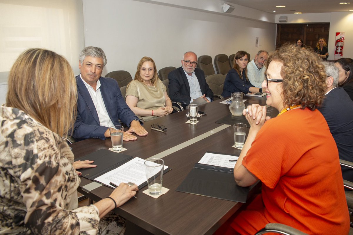 consejomcaba's tweet photo. 📌 El Consejo firmó un Convenio con la Secretaría Legal y Técnica del GCBA 
👉 Más Info ℹ️ https://t.co/xGF62Ig841 https://t.co/wGTmvryBnl