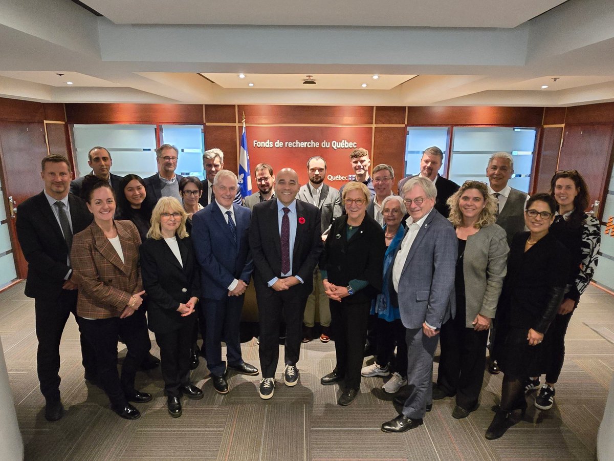 Première rencontre avec le CA du #FRQ ! 

Nos priorités : encourager la recherche, former la relève avec une ouverture vers l’entrepreneuriat et l’innovation sociale. Plus de collaboration entre les domaines pour des avancées concrètes.

<a href="/FRQS1/">FRQ - secteur Santé</a> <a href="/FRQSC/">FRQ - secteur Société et culture</a> <a href="/FRQ_NT/">FRQ - secteur Nature et technologies</a>