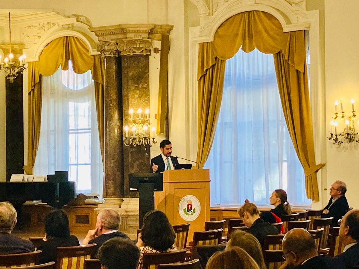 CalderonGamboa's tweet photo. "Honored to present on "Experiences from the @IACourtHR on #Environment & #FutureGenerations" at the #EUFJE2024 in Budapest!
Shared insights with top European judges and sat at the Hungarian Supreme Court. Excited about the new #BIOVAL tool for Environmental #Reparations!🌍🌱 https://t.co/Solt8B9izA