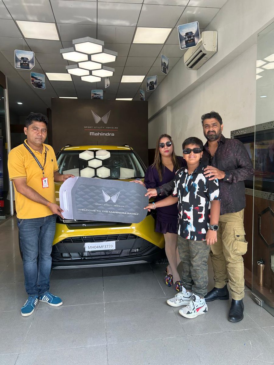dsmakwana's tweet photo. Finally I got the mini breast!! Thank you @anandmahindra for such an amazing car. Most brands claim to offer the value for money product but 3XO truly defines value for money for me! Happy to have joined the #Mahindra family 😍 https://t.co/cdCsvqFAFs
