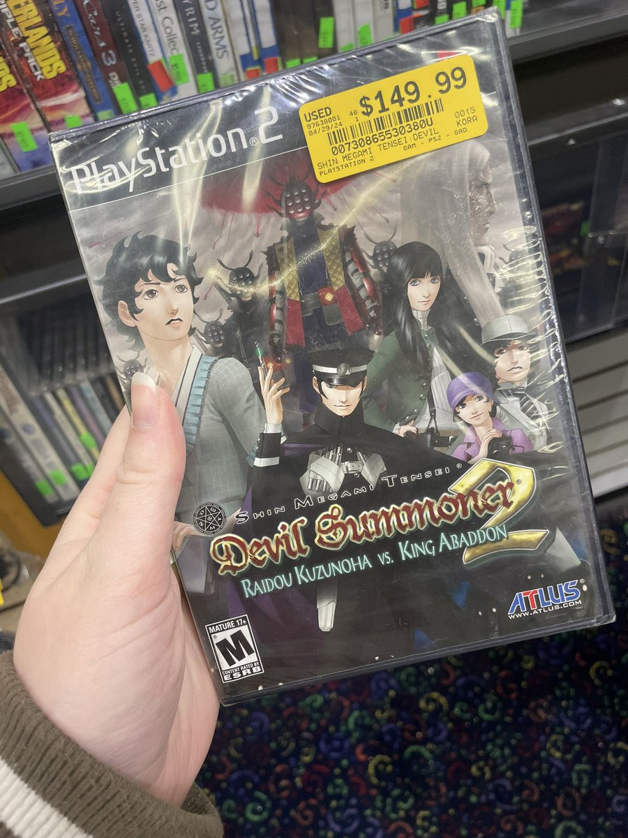 GremlinLegoland's tweet photo. I WAS SO WRONG I WAS SO WRONG ITS A SEALED COPY OF DEVIL SUMMONER 2 ALL ALONG OMG https://t.co/F91VWoJg35