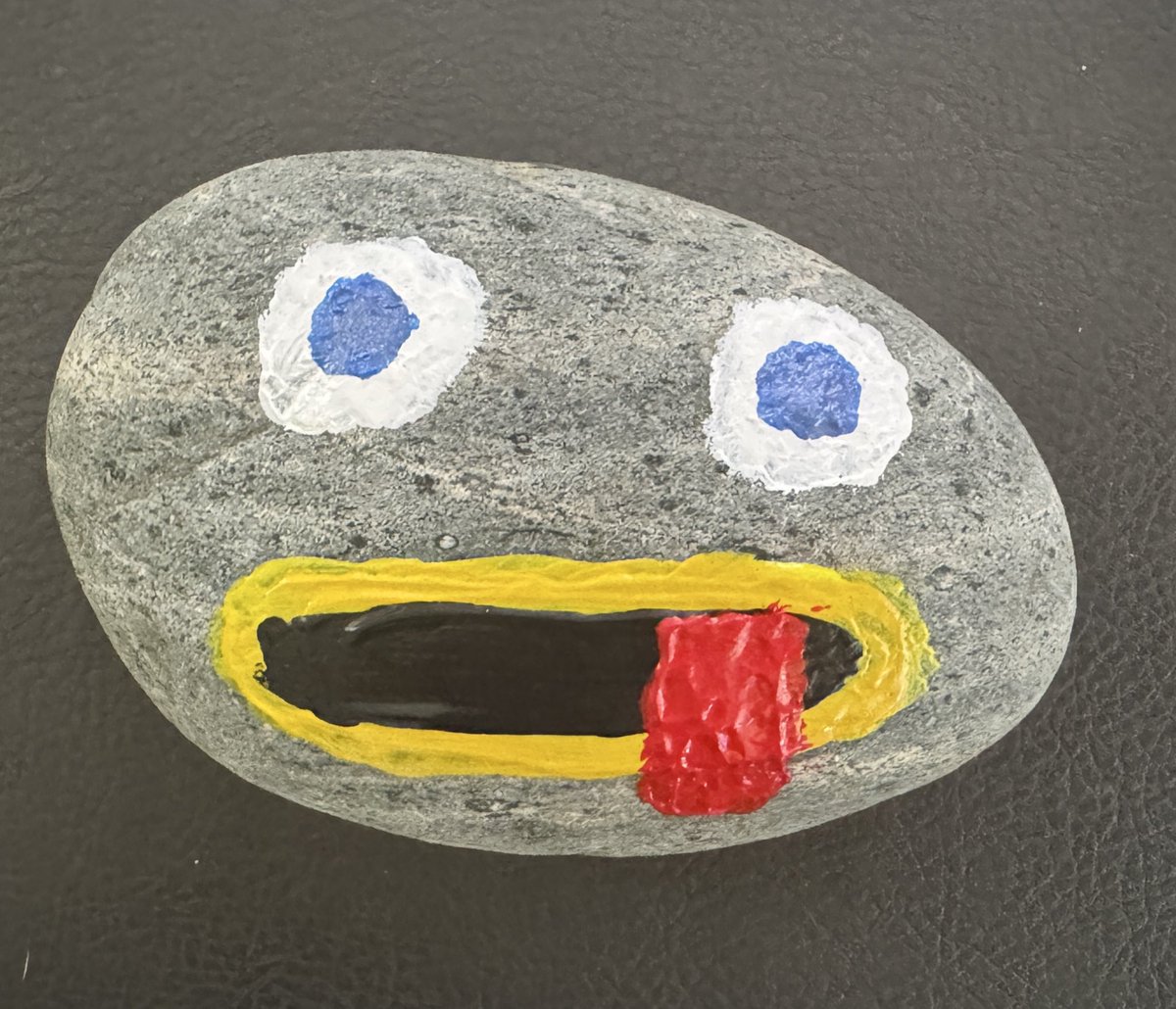 danbled0re's tweet photo. In the spirit of Halloween I went and made my own #rockfact rock while doing my yearly rewatch of my favorite spooky szn show #Overthegardenwall https://t.co/OnMdMAL5bS