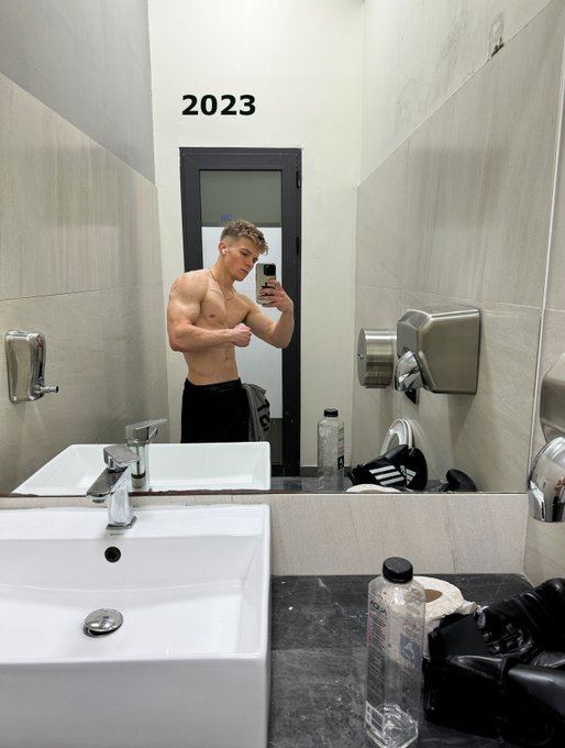 bigblondbanger