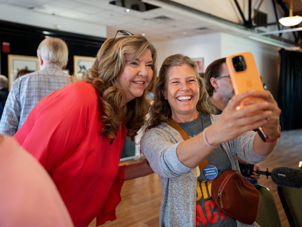 Rep. Gloria Johnson tweet media