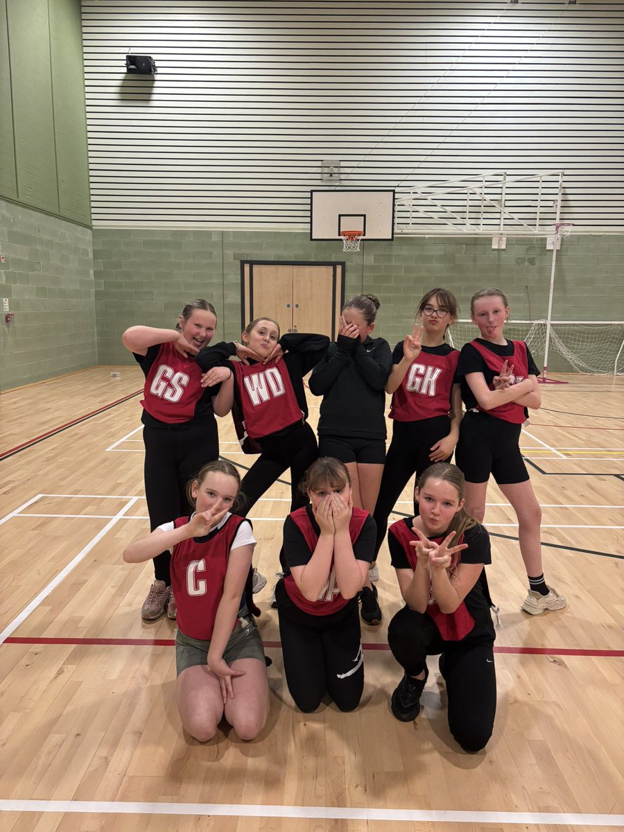 Fantastic effort from our S1 netballers tonight 👏

Much better passing and movement on the court! 

Keep up the hard work girls 💪🏼