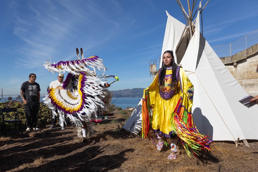 Golden Gate National Recreation Area - Alerts (@ggnranpsalerts) on Twitter photo In commemoration of the 1969 Occupation of <a href="/AlcatrazIsland/">Alcatraz Island</a> by Native American students and activists, a tipi was installed this past weekend during a ceremony to recognize the individuals involved with that landmark act of sovereignty.
Read more: nps.gov/goga/learn/new… In commemoration of the 1969 Occupation of <a href="/AlcatrazIsland/">Alcatraz Island</a> by Native American students and activists, a tipi was installed this past weekend during a ceremony to recognize the individuals involved with that landmark act of sovereignty.
Read more: nps.gov/goga/learn/new…
