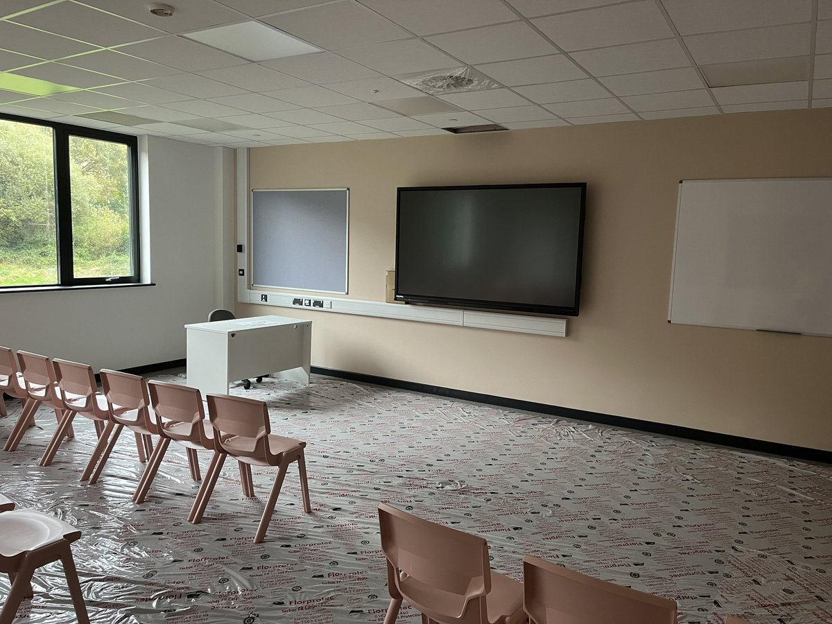 KingHenrySchool's tweet photo. New build update: some classrooms are nearing completion https://t.co/jNh1jqvd0D