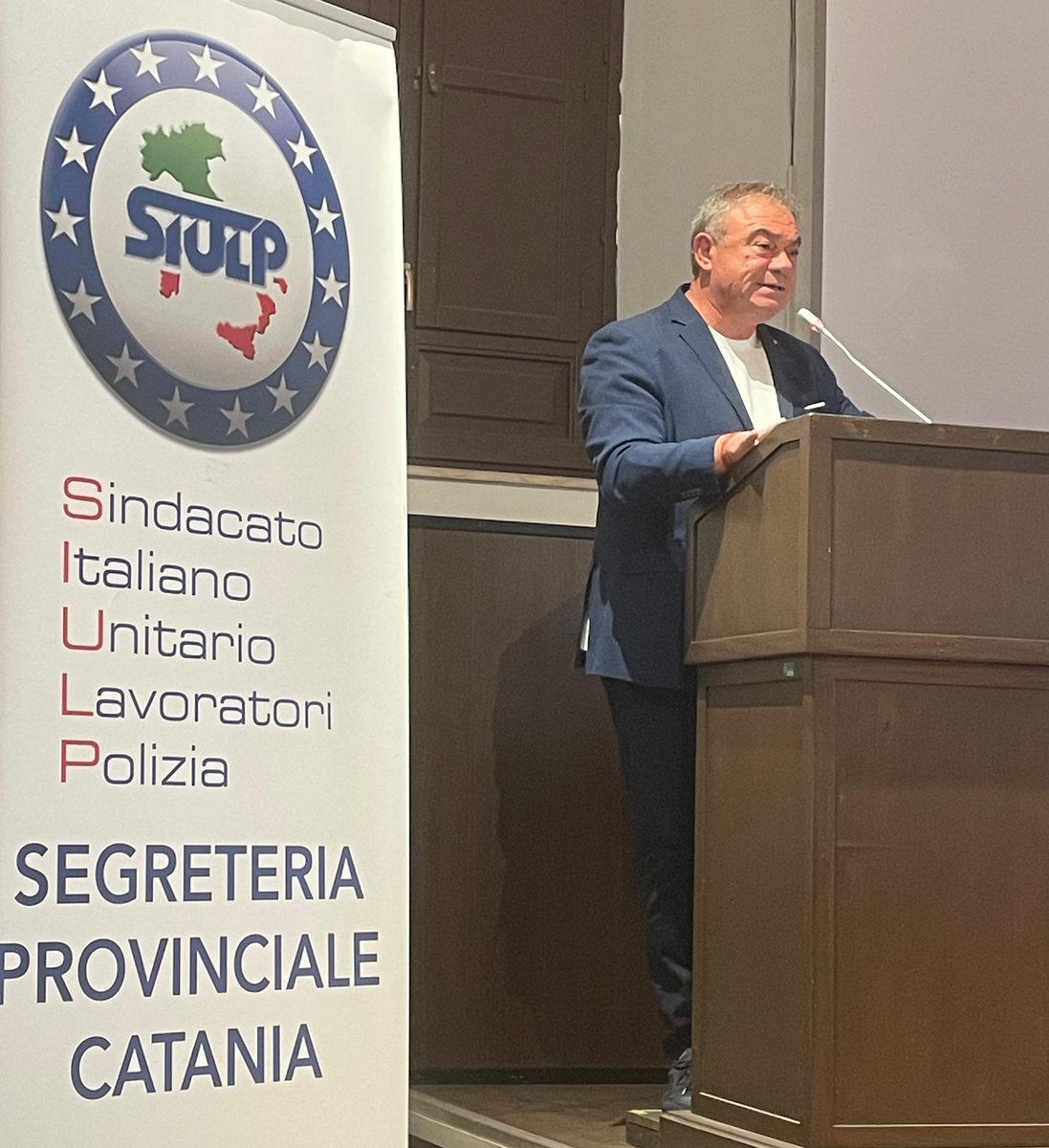 SiulpCatania's tweet photo. La Segreteria Provinciale SIULP ringrazia tutti i quadri sindacali SIULP, gli iscritti ed i non iscritti, che hanno presenziato all'Assemblea Generale tenutasi oggi al Palazzo della Cultura. L'evento, con la partecipazione del Segretario Generale Nazionale Felice Romano. https://t.co/WcFtexTZZm