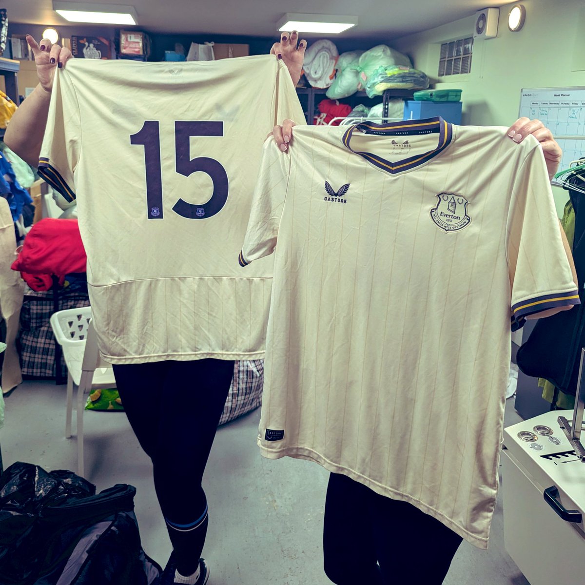 Kitty's Launderette tweet media