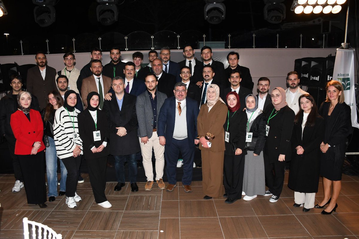 olay53rize's tweet photo. Rizeli Hukukçular İstanbul'da Bir Araya Geldi. Rizeli Hukukçular Derneği 1. Hukuk ve Kültür Buluşması Düzenledi
https://t.co/r4TNdr7KbY https://t.co/cfF70n10im