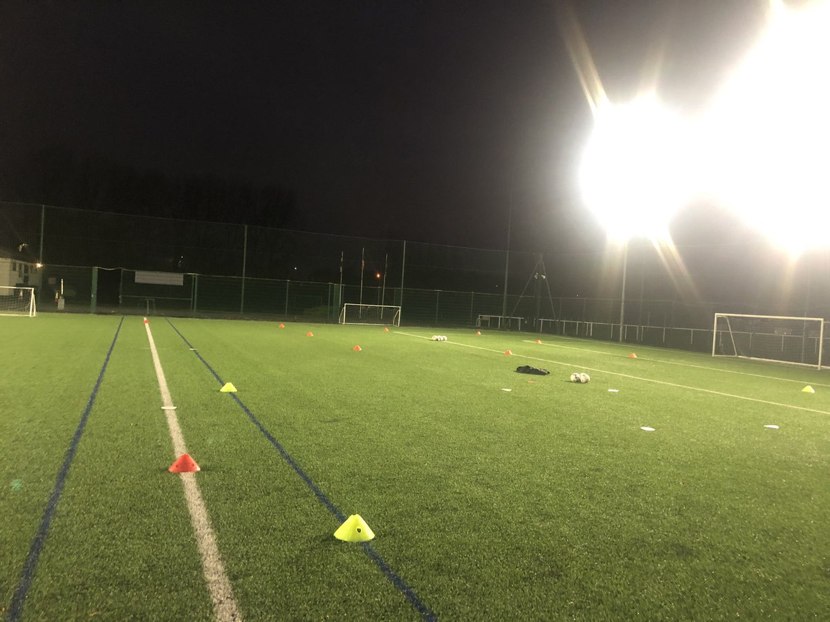 Lee Mooney (@leemooney) on Twitter photo Brilliant session tonight with one of our U12’s Boys teams
All centred around attacking principles.
👉 Warm Up
👉 Progressive Rondos
👉 3v2’s
👉 SSG
✅ Top class work from the kids.
<a href="/EdenderryTown/">Edenderry Town FC</a> <a href="/avenueseery/">Gary Seery</a> Brilliant session tonight with one of our U12’s Boys teams
All centred around attacking principles.
👉 Warm Up
👉 Progressive Rondos
👉 3v2’s
👉 SSG
✅ Top class work from the kids.
<a href="/EdenderryTown/">Edenderry Town FC</a> <a href="/avenueseery/">Gary Seery</a>