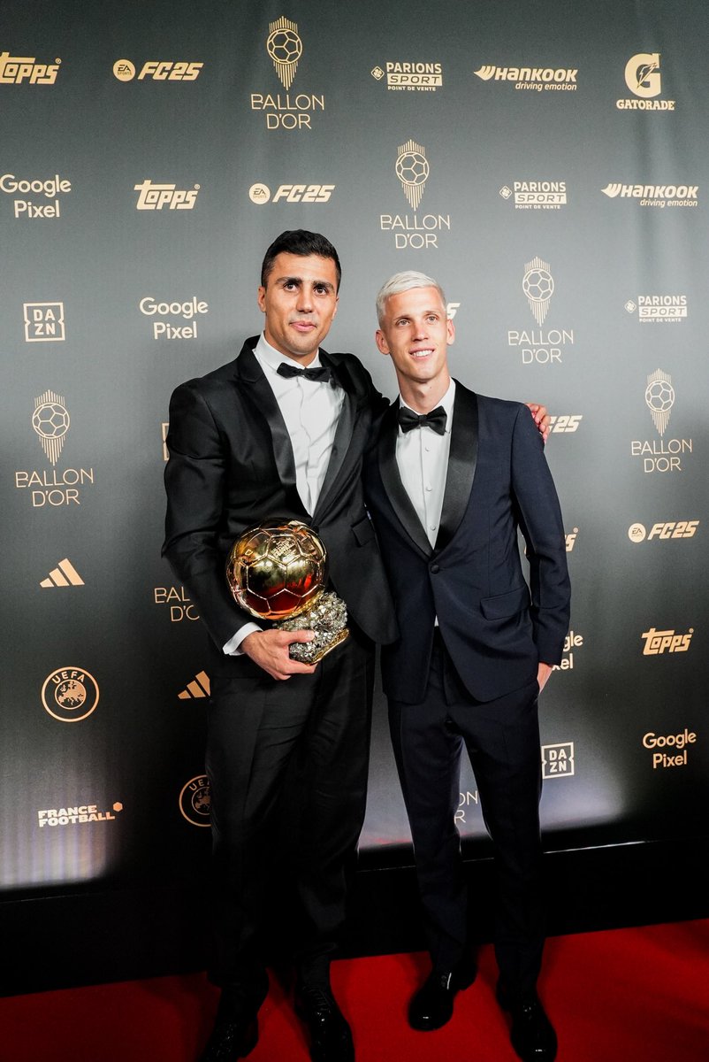 daniolmo7's tweet photo. Enhorabuena, amigo! Cuánto me alegro por ti… Nunca te rendiste, y ganaste. Te lo mereces ⭐️ #Rodri https://t.co/k2iOSD0AtQ