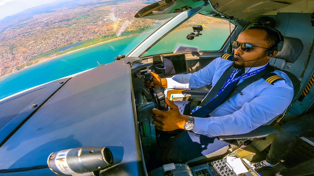 justplanes's tweet photo. 🇹🇿Trip 4/6 with Air Tanzania, we flew the Q-400 roundtrip from DAR to Bujumbura🇧🇮 with a stopover in Kigoma, total flight time 5 hours. 
🎥 https://t.co/ea0bahf3w5 👈

#pilot #pilotlife #aviation #airlines #avgeek #tanzania #q400 #kigoma #burundi @AirTanzania https://t.co/lq3fFHB1wK