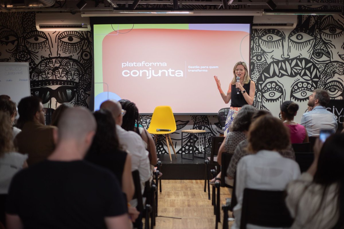 synergos's tweet photo. We are proud members of Plataforma Conjunta—Instituto ACP, Instituto Humanize, and @GIFE’s collective effort to strengthen Brazil’s civil society. Conjunta’s study of 200+ initiatives highlights key needs and resources for CSOs to spark new support.

More: https://t.co/qgTkGeePUk https://t.co/HSZ7YR8qGZ