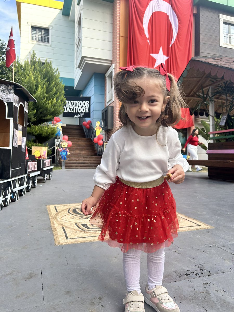 meliscansalman's tweet photo. Çiçeğim 🤍 https://t.co/gmrhrc8d1Y