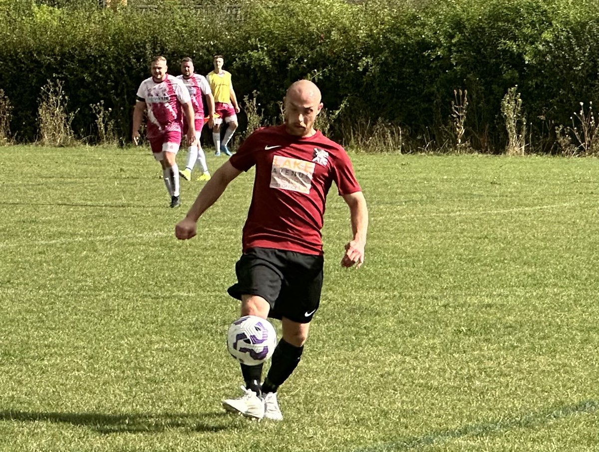 Bury Titans FC tweet media