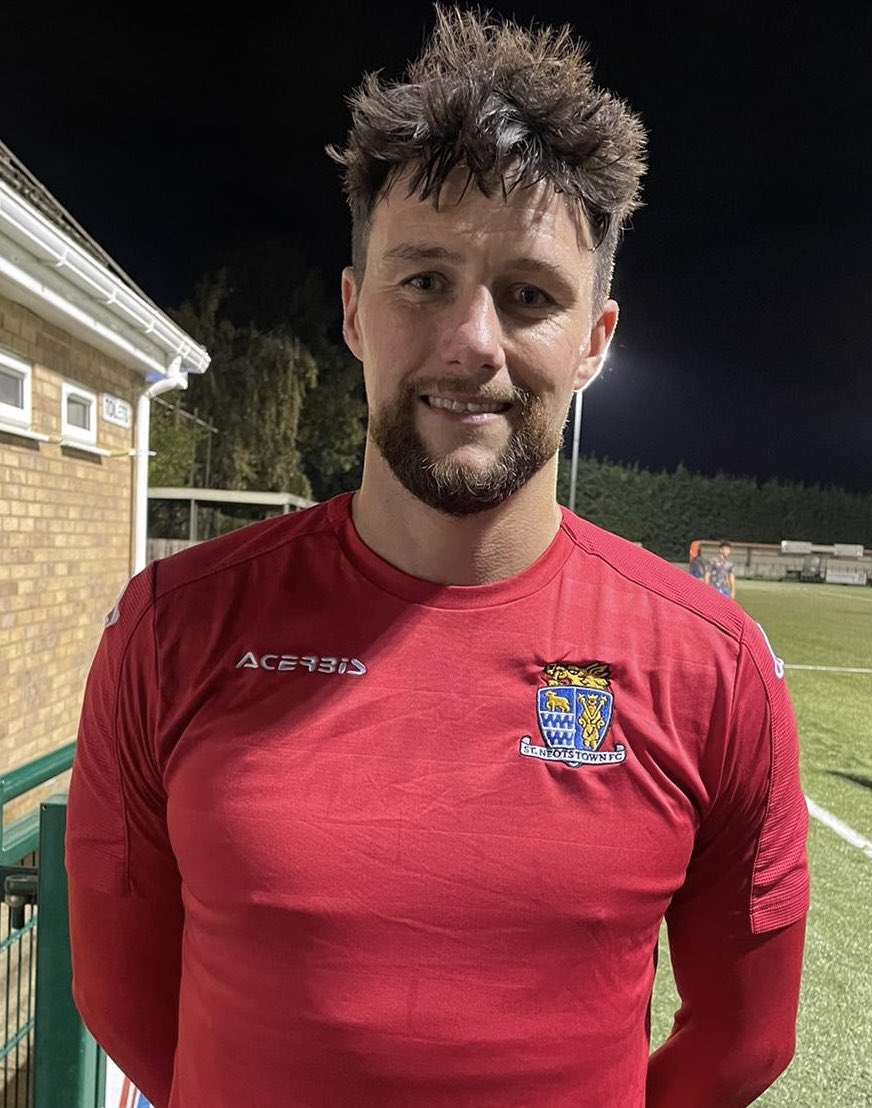 Ahead of kick off, we are Delighted to welcome back Shane Fox to the club on dual reg from <a href="/PottonUnited/">POTTON UNITED FC</a> 👏👏👏👏

#wearesaints💙