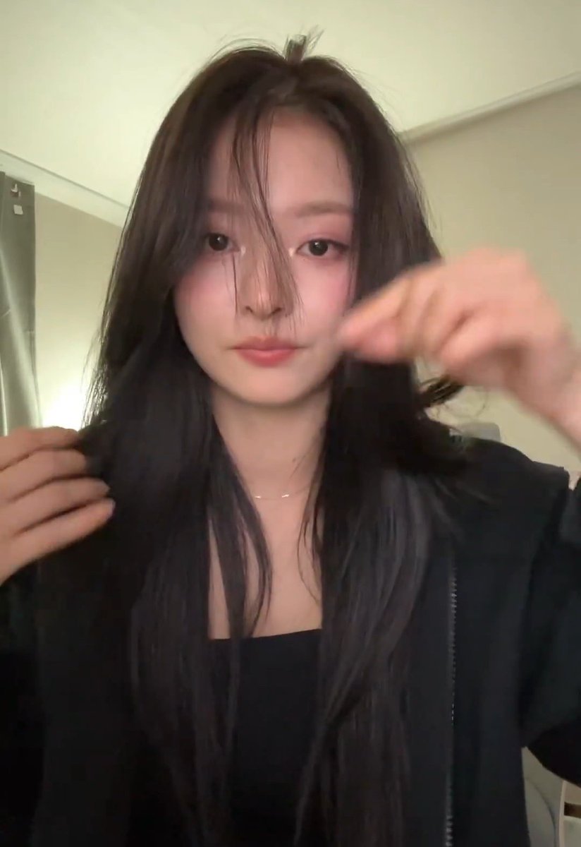 nagyungbangs's tweet photo. 241029 #이나경 #nagyung https://t.co/n62dcSiAii