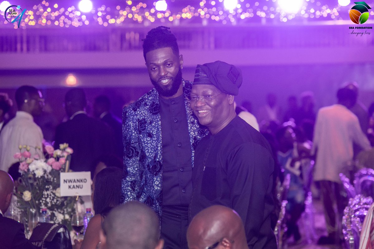 Fondation_SEA's tweet photo. ~𝐉𝐔𝐁𝐈𝐋𝐄́ 𝐒𝐄𝐀 🔥🔥🔥🔥

Et pour clore le Jubilé en beauté, le Dîner de Gala de la légende Sheyi Emmanuel Adebayor... 

𝑪'𝑬́𝑻𝑨𝑰𝑻 𝑩𝑬𝑨𝑼 𝑬𝑻 𝑺𝑷𝑬𝑪𝑻𝑨𝑪𝑼𝑳𝑨𝑰𝑹𝑬 !!!!✨

#FondationSEA #JubiléSEA #DinerDeGala #SheyiEmmanuelAdebayor #Football #Togo https://t.co/FBV20UTEy6